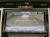 後方確認をサポートするモニターで、駐車時の安全性を高めます。ガイドライン表示で、狭い場所でもスムーズな駐車が可能です。