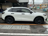純正アルミホイール標準装備車両です。