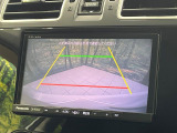 【バックカメラ】駐車時に後方がリアルタイム映像で確認できます。大型商業施設や立体駐車場での駐車時や、夜間のバック時に大活躍!運転スキルに関わらず、今や必須となった装備のひとつです!