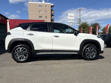 登録済未使用車/4WD/純正ナビ/フルセグTV/全方位カメラ/シートヒーター/スマートキー/スズキコネクト/スズキセーフティサポート/電動パーキング/オートライト/アダプティブクルーズコントロール