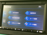 目的地設定やルート検索など、ドライブを快適にする機能が満載。使いやすいインターフェースで、初めての方でもすぐに操作できます。