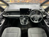 大阪府四条畷市にミニバン車を『お値打ち価格』で展示している良質中古車専門店です。全車、事故歴修復歴なしの車両限定で取り扱い!。関西地域で最もお得な価格かつ最良質車をご提供できるよう努めております。