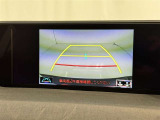 後方の見える安心をお届けするバックガイドモニター付:バックするときのアシストラインもあって楽々バック!車庫入れや縦列駐車をサポートし、苦手な駐車も安心です!今やもう手放せない装備ですネ♪