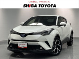 クーペのような流麗的なデザインが特徴のコンパクトSUV、 C-HRです。