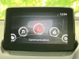 見やすいディスプレイで、運転中の情報取得もスムーズ。快適なカーライフをサポートする頼れる相棒です。