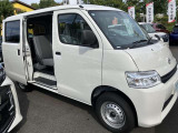 現車を見に行きたいけど時間が・・・というお客様。ご安心下さい。お電話・メールにご連絡頂ければお伝え出来る限りお車の詳細をご報告させていただきます。