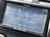 多彩なソースに対応し、車内でのエンターテイメントを充実。音楽やラジオを楽しみながら、快適なドライブをお届けします。Bluetooth接続も可能です。