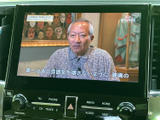 停車中に楽しめるTV機能。ニュースや番組をチェックして、待ち時間を有効活用できます。家族や友人と一緒に、楽しい時間を過ごせるでしょう。