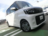 スチールホイール装着車です♪