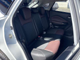 登録済未使用車/4WD/純正ナビ/フルセグTV/全方位カメラ/シートヒーター/スマートキー/スズキコネクト/スズキセーフティサポート/電動パーキング/オートライト/アダプティブクルーズコントロール