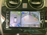 狭い場所での駐車も安心なバックモニター。後方の状況を画面で確認できるので、安全な運転をサポートします。運転に自信がない方にもおすすめです。