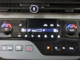 オートエアコンでお好みの温度になり、運転に集中できます。