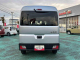 当店では、厳選した中古車を多数展示しております。軽自動車をはじめ、コンパクトカーやファミリーカーまで、お客様のライフスタイルに合わせた一台をご提案いたします。