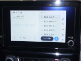 【ディスプレイオーディオ】スマートフォンとの連携で、いつものアプリや音楽を大画面で快適に楽しめます!ナビアプリの利用やハンズフリー通話にも対応し、ドライブをもっと便利で楽しい時間にしてくれます♪