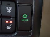 エンジン、エアコンなどを制御し低燃費な『ECONモード』に、また走りを楽しみたいとき、空調など快適性を重視したいときにはスイッチOFFで通常モードに切り替えができます!