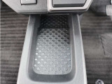 ディーラーオプション品の取り付けなども専門スタッフが作業させて頂きますのでご安心下さい。