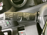 操作しやすいウインカーレバーは、安全な車線変更をサポートします。直感的に操作でき、運転に集中できます。