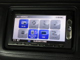 ナビゲーションは純正メモリーナビ(VXM-155VSi)を装着しております。AM、FM、CD、DVD再生、Bluetooth、ワンセグTVがご使用いただけます。初めて訪れた場所でも安心ですね!