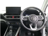 運転席からの操作もしやすいインパネ配置と、見切りのいいアイポイントですので、お車の操作性にも優れていますよ!快適・安心・安全です!!