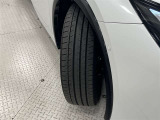 タイヤサイズは195/50R19!残り溝は5ミリ程度です!