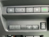 人気の両側電動スライイドドア付き!両手が塞がっていても足でも開けれるハンズフリー機能付きです。