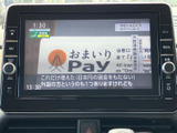 停車中にテレビや動画を楽しめる機能で、待ち時間を有効活用。長距離移動も快適に過ごせます。