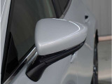 【ドアミラーウインカー】格好良さだけではなく対向車両からの視認性もよく安全に走行する為の安全装備のひとつです。