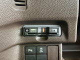 いまや快適なカーライフに欠かせないETCが付いています。