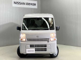 全国の日産ディーラーでご利用いただける中古車ワイド保証(保証期間12ヶ月/走行距離無制限)付で安心してお乗りいただけます。ワイド保証プレミアム(保証期間最長2年延長)も有料にて承っております。