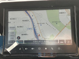 ドライバーをサポートするナビゲーションシステム。スムーズな目的地設定で、初めての道でも安心してお出かけいただけます。