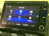 使いやすいインターフェースで、快適なドライブをサポートします。直感的な操作で、スムーズに目的地を設定できます。