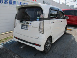 専門業者によるルームクリーニングで気持ちよくお乗り頂けます。もちろん納車前に洗車も致します♪