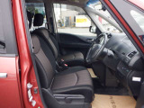 清潔で広々した座席です!是非、現車を見て体感してみてください。