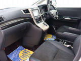 最大3年間のあんしん中古車保証サービスもご用意しております。