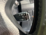 【クルーズコントロール】高速道路もラクラク走行。アクセルを離しても一定速度で走行ができ、長距離運転時の負担を軽減!加速・減速も簡単なスイッチ操作で調整できます。