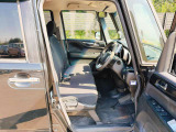 お客様のご予算帯に合わせたお車を常時100台以上取り揃えています!当社のスタッフがお客様のお車選びをしっかりサポートしご提案させていただきます!