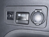 【AC100Vコンセント】非常時やキャンプなどに役立つAC100Vコンセント付きです。