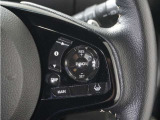 ◆アダプティブクルーズコントロール◆予め設定した車速内でクルマが自動的に加減速。前走車との適切な車間距離を維持しながら追従走行します。【LKAS】車線維持支援システムでステアリング操作を支援。