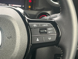 Hondaセンシングの機能のひとつ、アダプティブクルーズコントロール付!アクセルから足を離しても設定したスピードと前車との車間を保ち走行してくれます!車線維持もアシスト☆高速道路で疲労軽減ですね☆