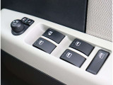 当店ではスポーツグレードや人気車種・上級グレードを主に仕入れ強化しております!中古車でお買い得感あるお車展示中となっておりますのでお客様のご来店、お見積もり依頼お待ちしております。