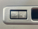 【パワーバックドア】スマートキーや運転席のボタンを押すだけでリアゲートが自動で開閉します!荷物を持っている時や、高い位置にあるバックドアを閉める際に便利な機能です♪