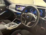 ☆センターパネルを運転席側に僅かに傾けたBMW独特のインパネ☆【駆け抜ける歓び】はここからもスタートしております☆