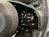 【アダプティブ・クルーズ・コントロール】予め設定した車速内でクルマが自動的に加減速。 前走車との適切な車間距離を維持しながら追従走行し、高速道路でのドライバーの疲労を軽減してくれる嬉しい機能付♪