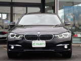 BMW在庫保有台数常時100台以上!ご来店の際はBMW本店(厚木市下荻野140-1)にご来店ください!弊社自慢の全天候型ショールーム!BMW在庫保有台数常時100台以上ございます!