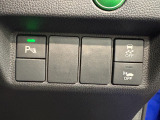 パーキングセンサーを装備!障害物に近づくと音や表示でお知らせし、駐車や狭い場所での取り回しをサポート!毎日の運転に嬉しい装備です!