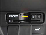 ◆ETC2.0◆進化したドライブ体験。料金収受システムだけだったETCが生まれ変わって、高速道路を賢く使うETC2.0に進化しました。多彩な情報サービスが便利で快適なドライブ体験を提供します。