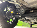 お車を安心してお乗りいただく為には、足回りの定期点検が欠かせません。サービスサポート(有償保証)では無料点検もご提供しており、安心のカーライフをお過ごしいただけるサポート体制が整っています。