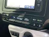 【オートエアコン】お好みの温度に設定して頂くと、車内の温度を自動調整♪快適にクルマの中を過ごして頂けます。