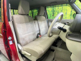 運転席シート廻りは使用感も少なく、良好な状態となっています。丁寧に使われていたことがよくわかりますね。