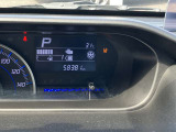 シンプルで大きなメーターで見やすいです。